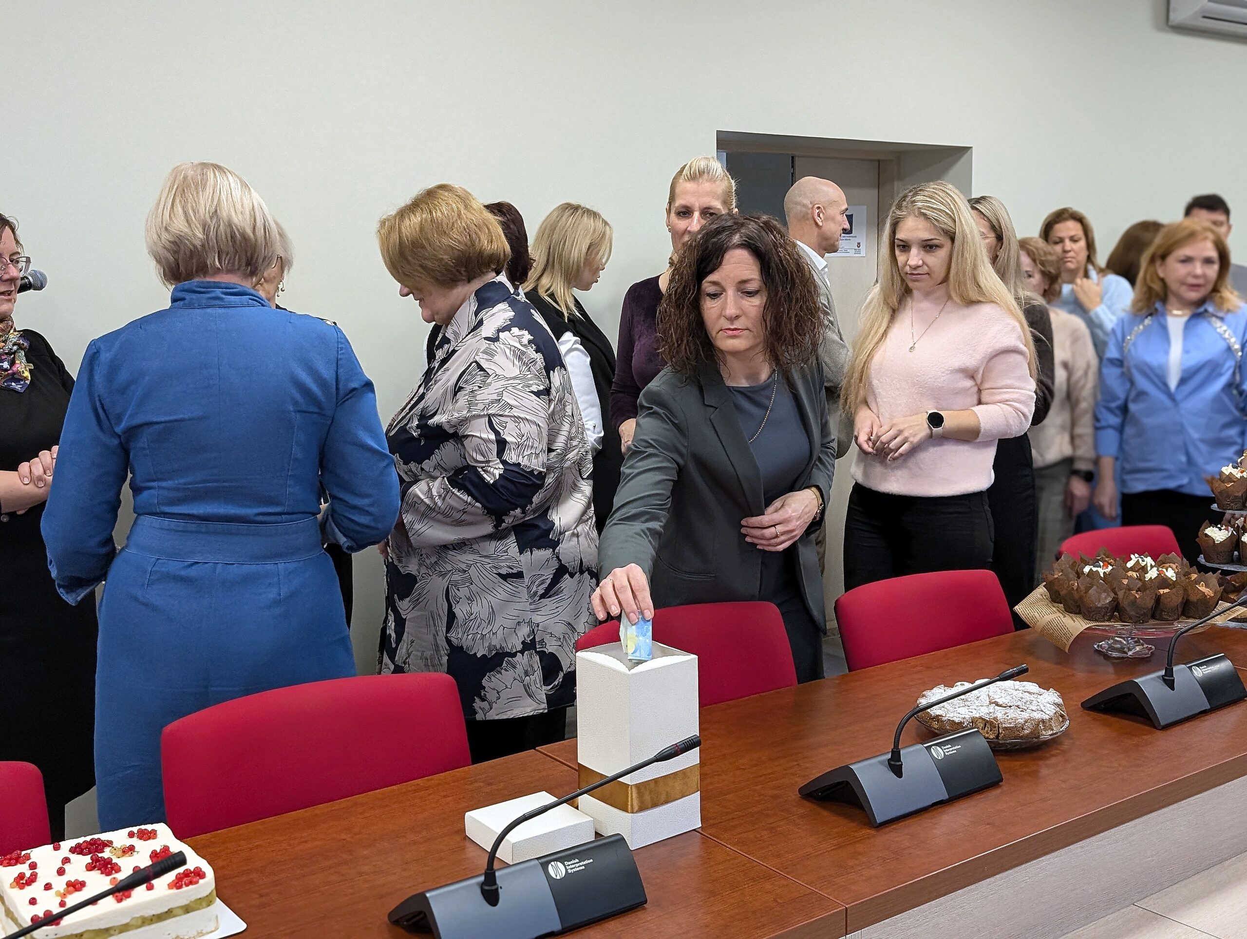 Pyragų diena Šilalės rajono savivaldybėje: bendrystė virto 790 Eur parama Smiltei
